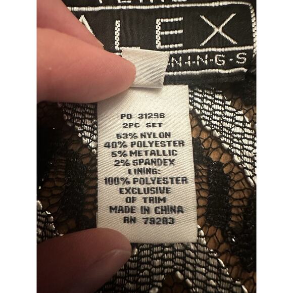 Alex Evenings Zigzag Black and White Blouse Set - Picture 15 of 16